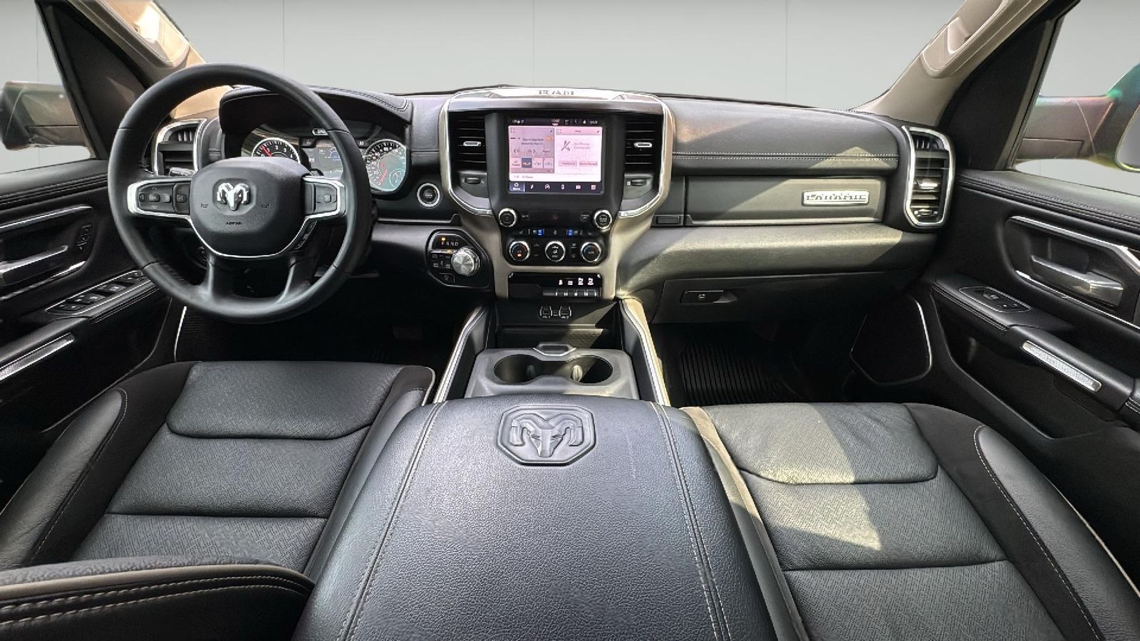 2022 Ram 1500 Laramie photo 3