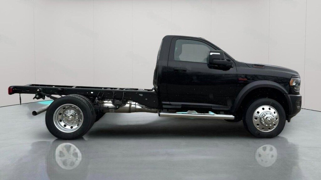 New 2024 Ram 4500 Chassis Cab 4500 TRADESMAN CHASSIS REGULAR CAB 4X4 60' CA Pickup