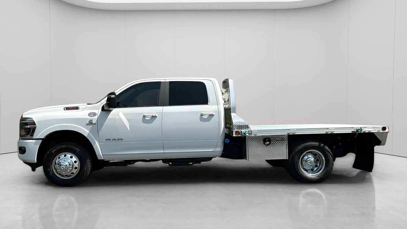 2026 RAM 3500 Chassis Big Horn - Photo 8