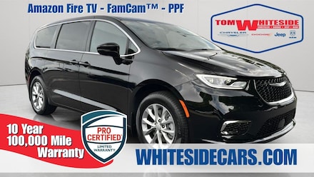 2025 Chrysler Pacifica SELECT AWD Passenger Van