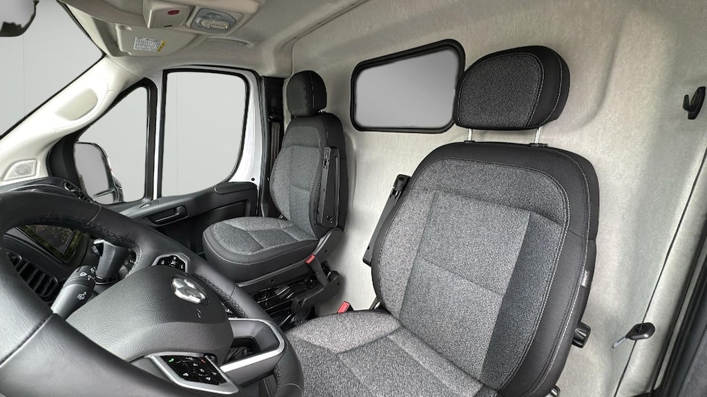 New 2025 Ram ProMaster PROMASTER 1500 TRADESMAN CARGO VAN LOW ROOF 118' W Cargo Van