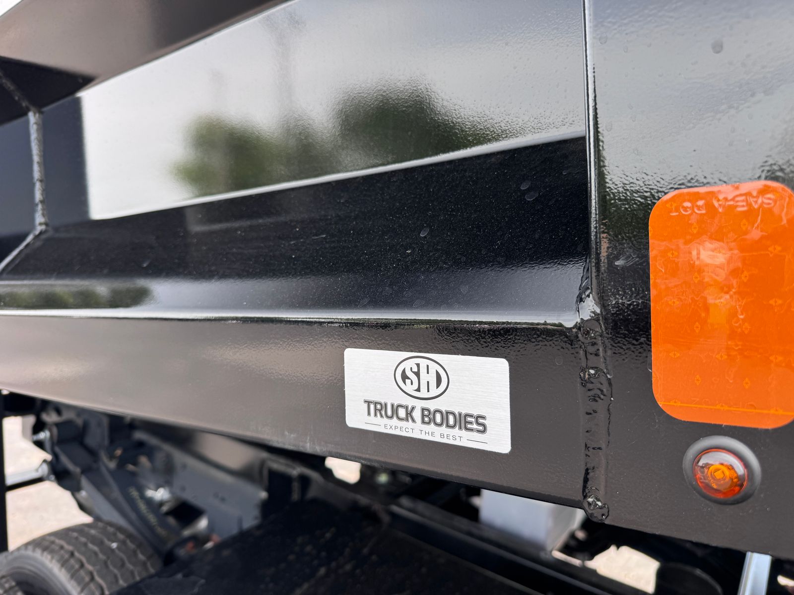 2024 Ram 5500 Tradesman photo 2