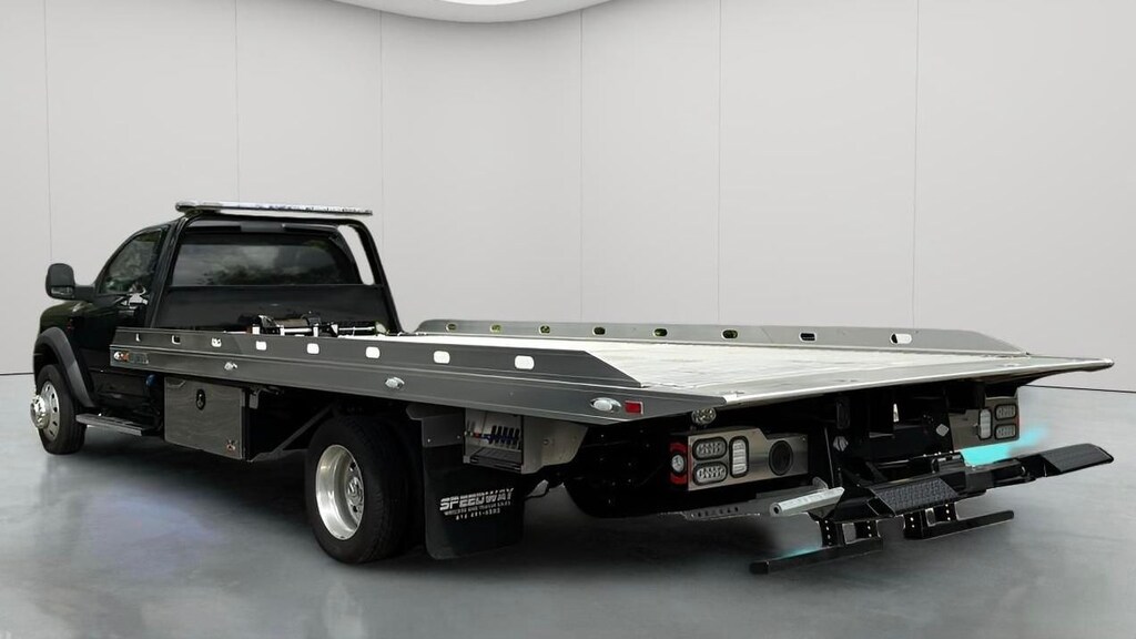 New 2024 Ram 5500 Chassis Cab 5500 TRADESMAN CHASSIS REGULAR CAB 4X4 120' CA Pickup