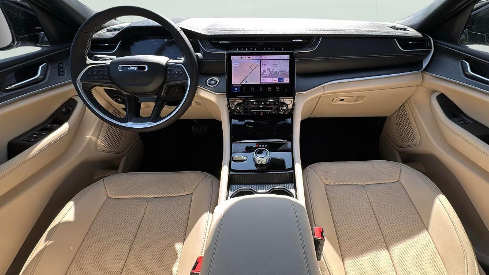 2025 Jeep Grand Cherokee Limited photo 2