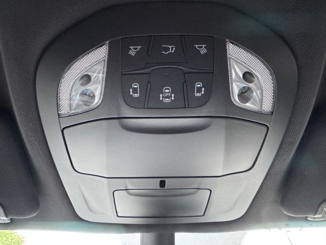 2025 Chrysler Pacifica Select - Photo 28