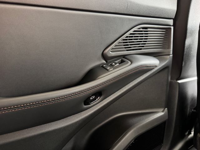 2026 Jeep Cherokee Limited - Photo 28