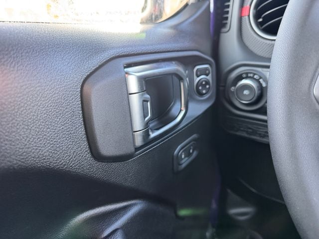 2026 Jeep Wrangler 4-Door Rubicon - Photo 12