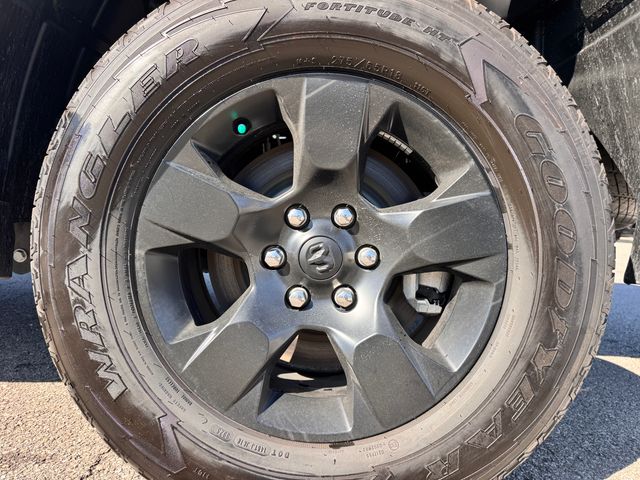 2025 RAM 1500 Tradesman - Photo 32