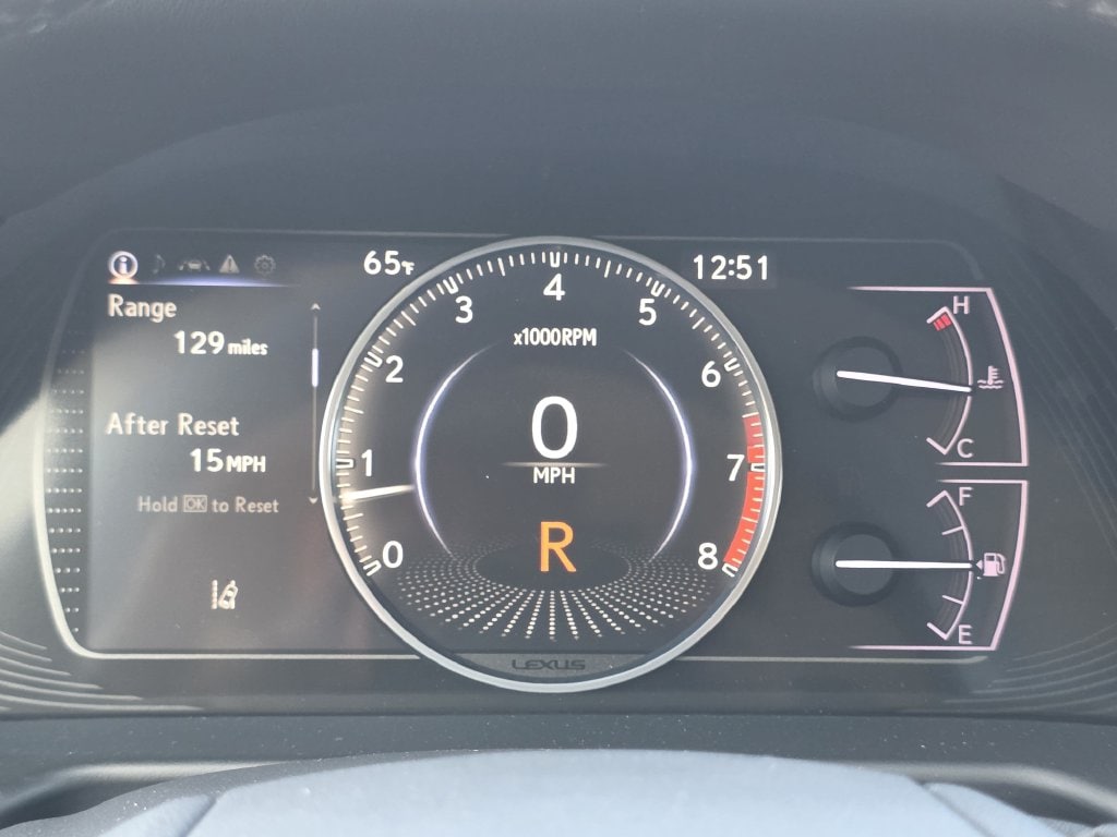 2022 Lexus ES 350 - Photo 24