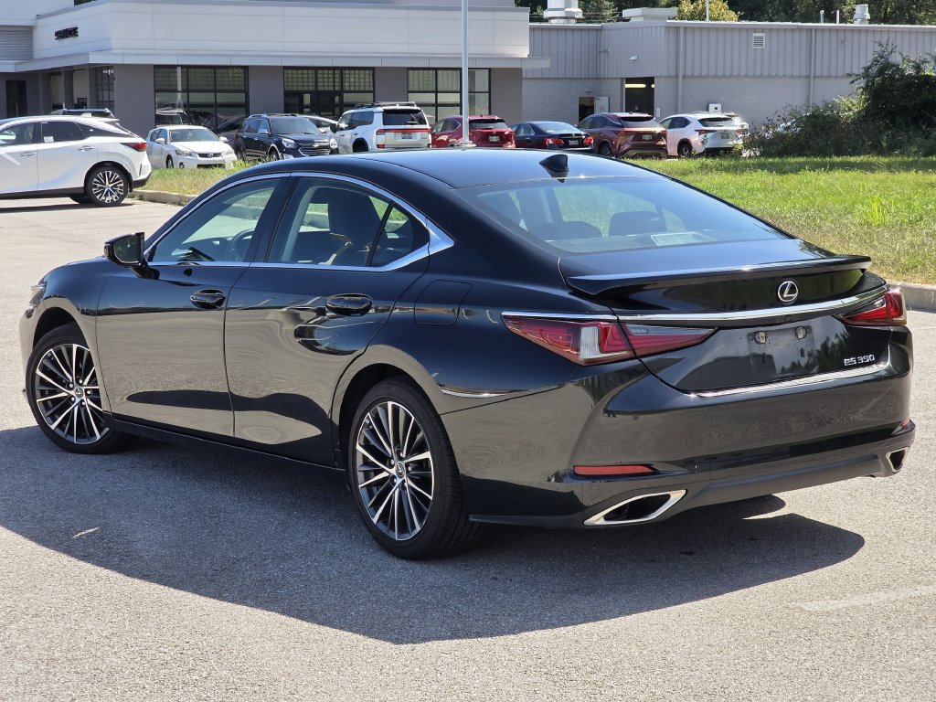 2022 Lexus ES 350 - Photo 8