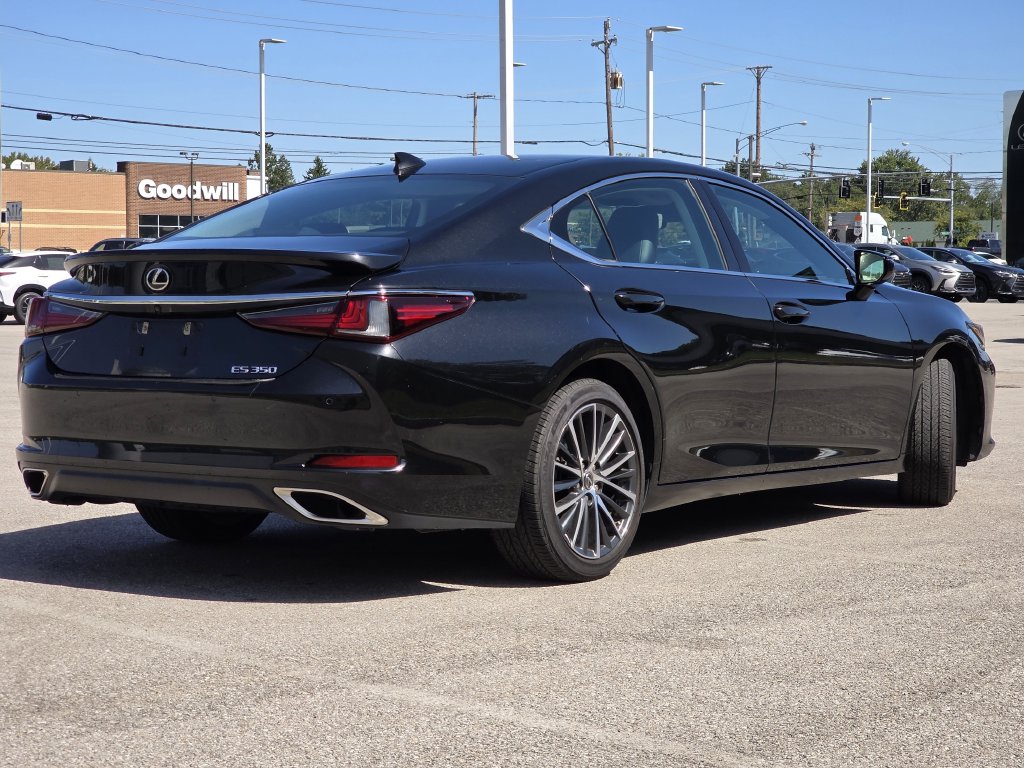 2022 Lexus ES 350 - Photo 10