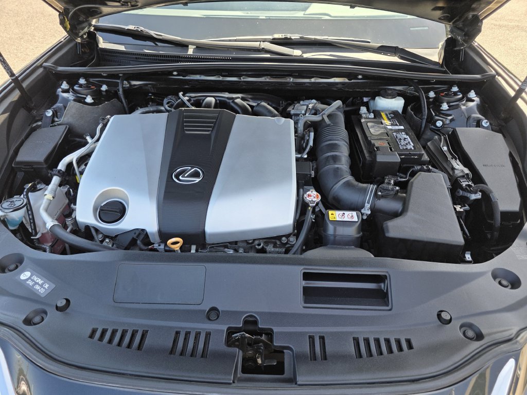 2022 Lexus ES 350 - Photo 31