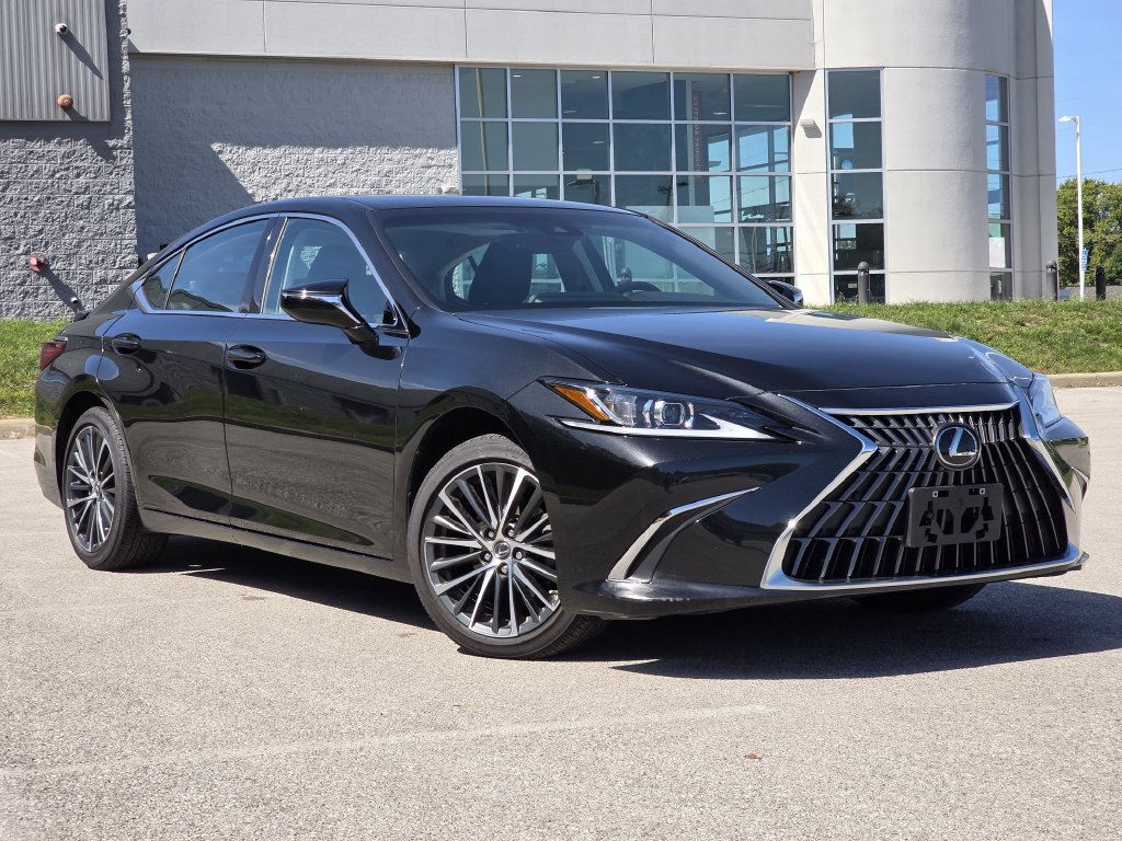 2022 Lexus ES 350 - Photo 32