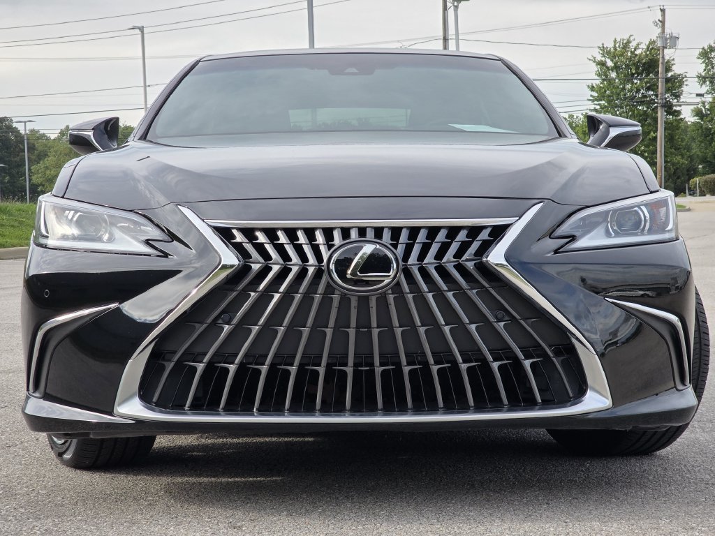 2022 Lexus ES 350 - Photo 4