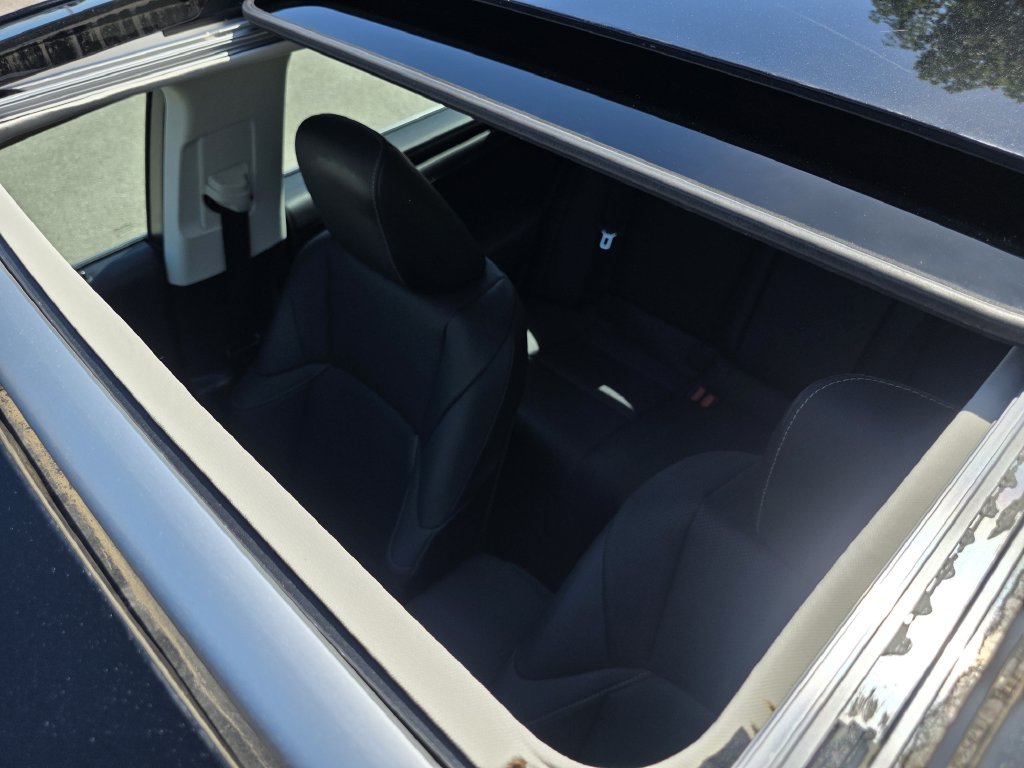 2022 Lexus ES 350 - Photo 13
