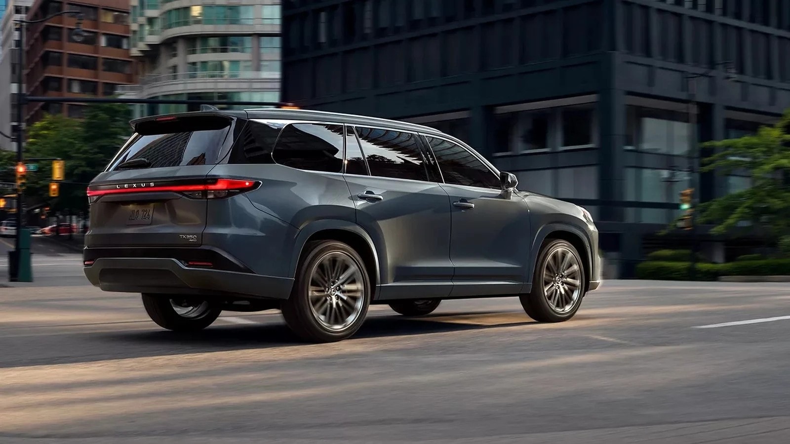 2026%20Lexus%20TX%20350%20vs%20GX%20550%20near%20Sylvania%2C%20OH.jpg