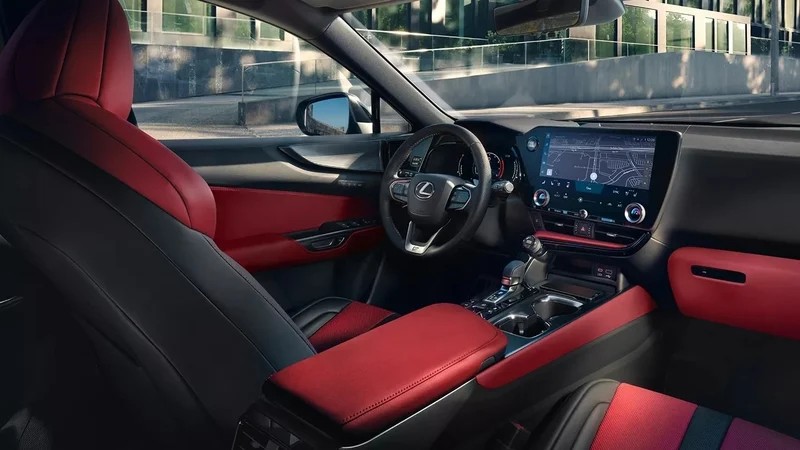 2026%20Lexus%20NX%20vs%20NX%20Hybrid%20Comparison%20in%20Toledo%2C%20OH_third%20image.jpg