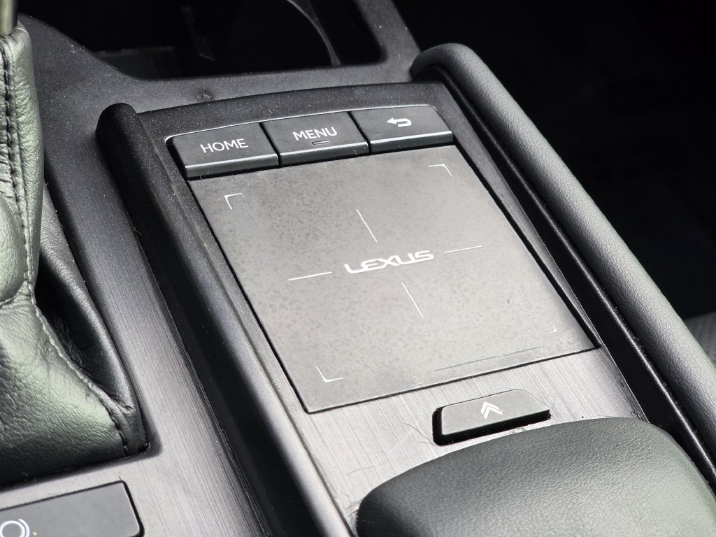 2022 Lexus ES 350 - Photo 26