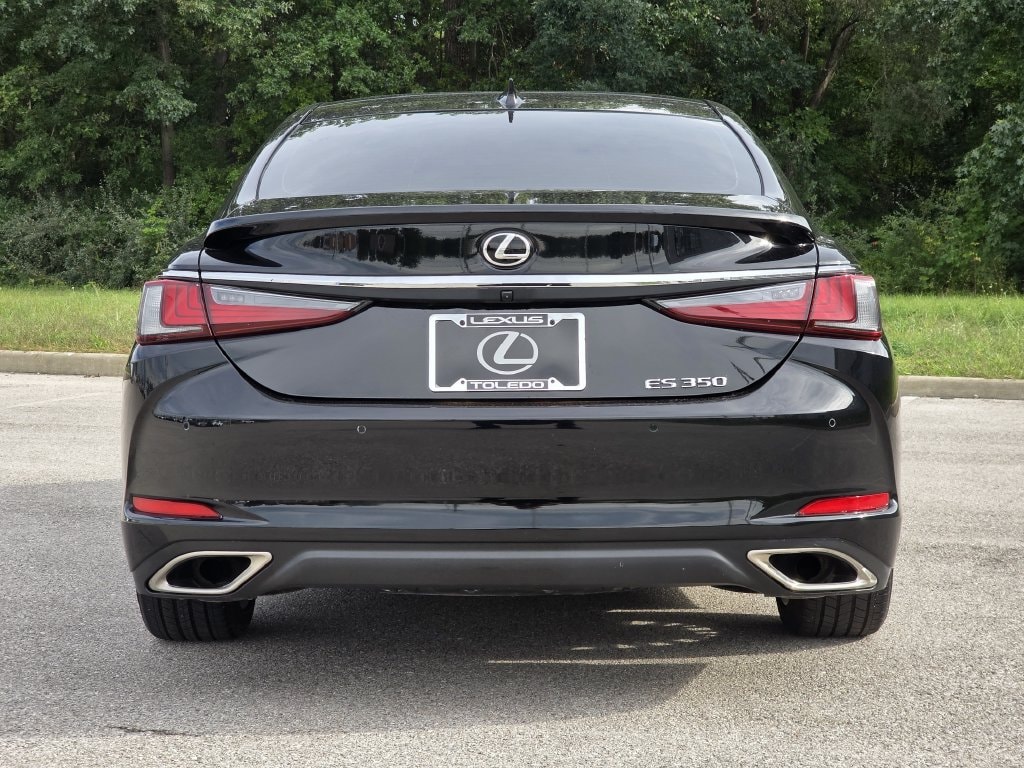 2022 Lexus ES 350 - Photo 9