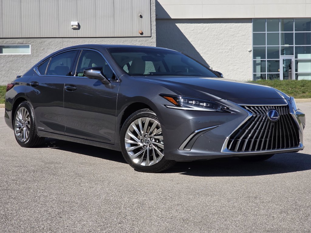 2022 Lexus ES Hybrid