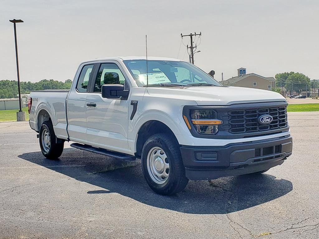 2025 Ford F-150 XL photo 2