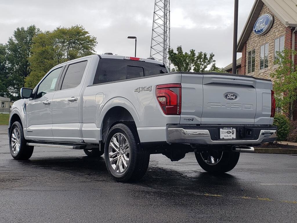 2025 Ford F-150 Lariat photo 3