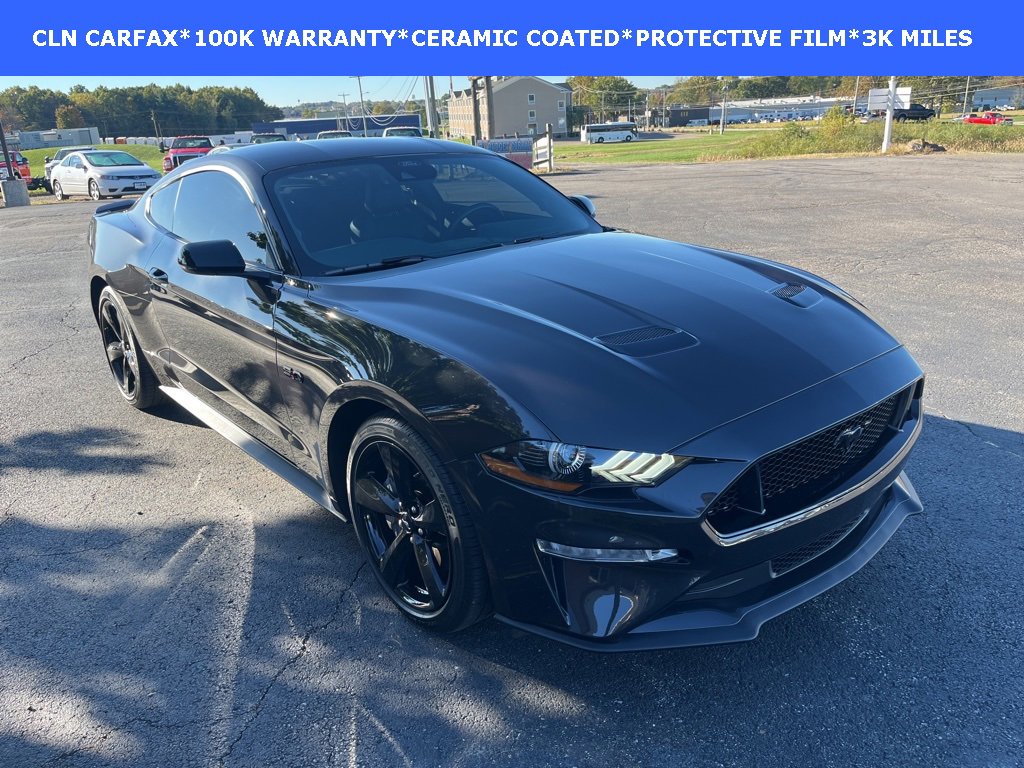 2022 Ford Mustang GT Premium photo 3