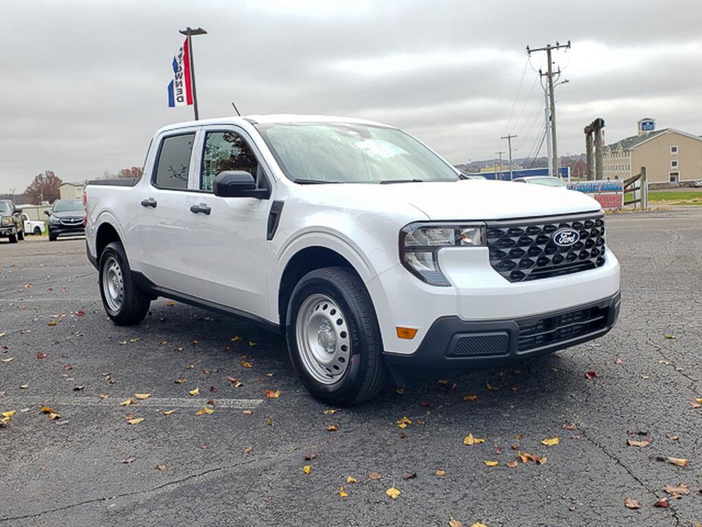 2025 Ford Maverick XL photo 3