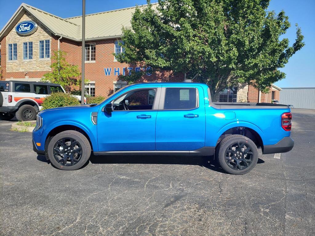 2025 Ford Maverick Lariat photo 2