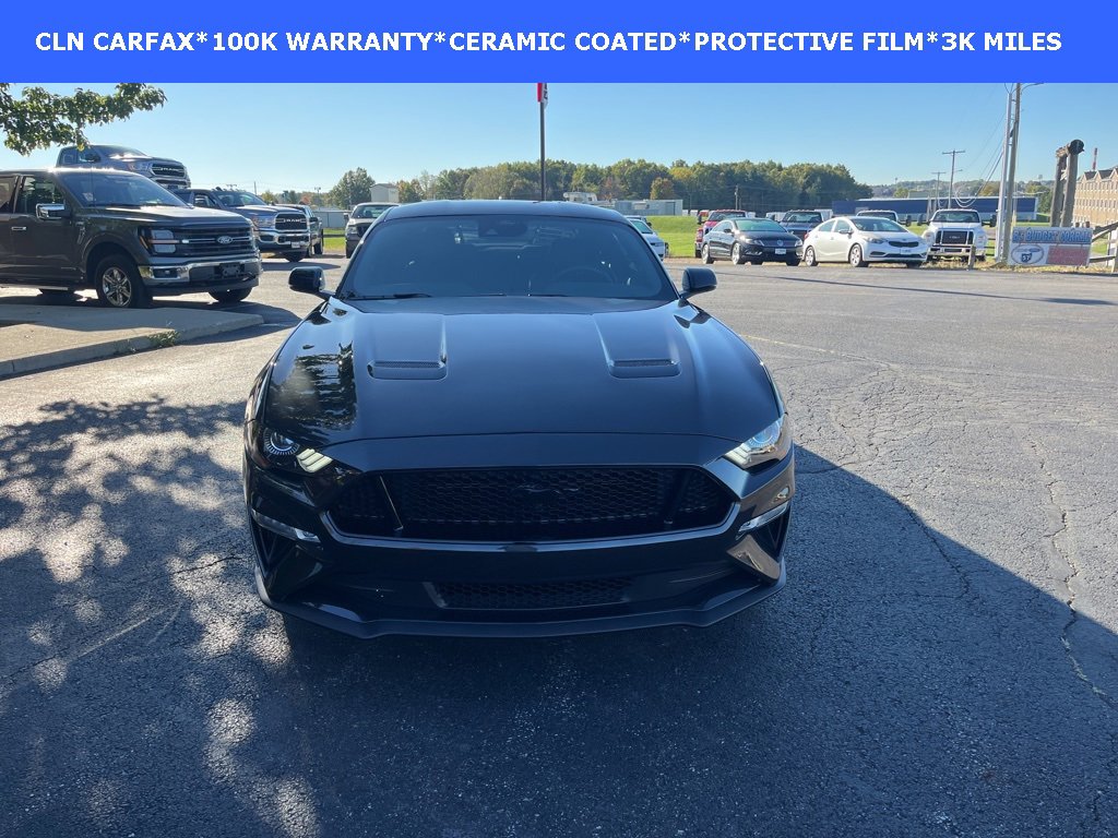 2022 Ford Mustang GT Premium photo 2