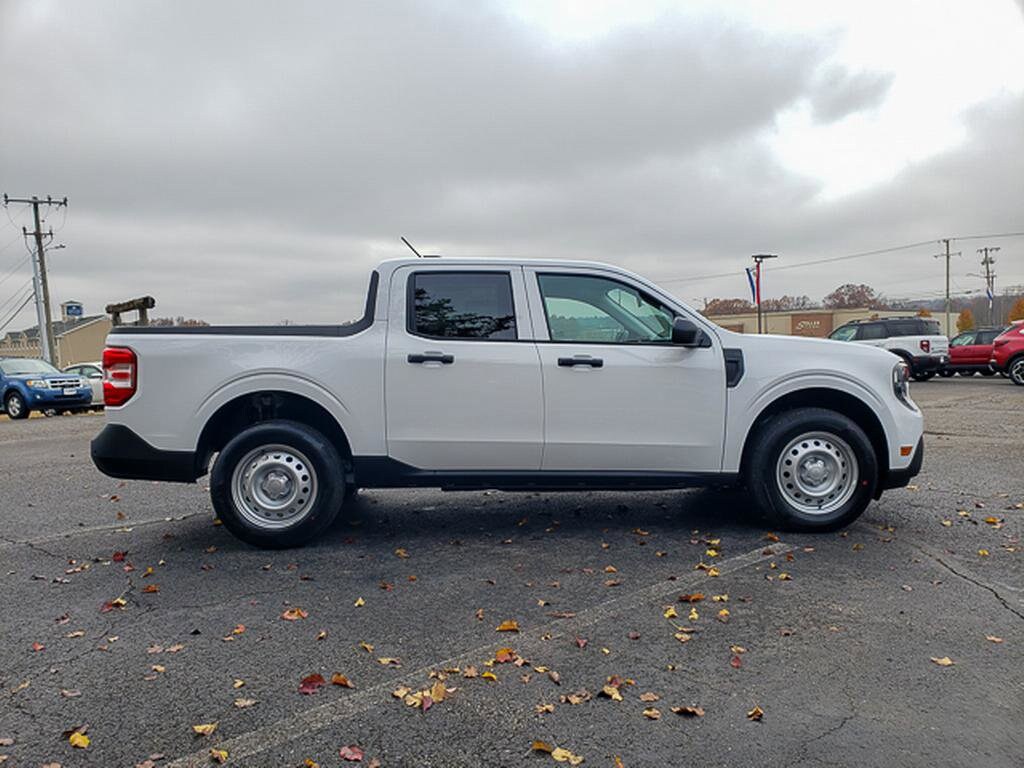 2025 Ford Maverick XL photo 4