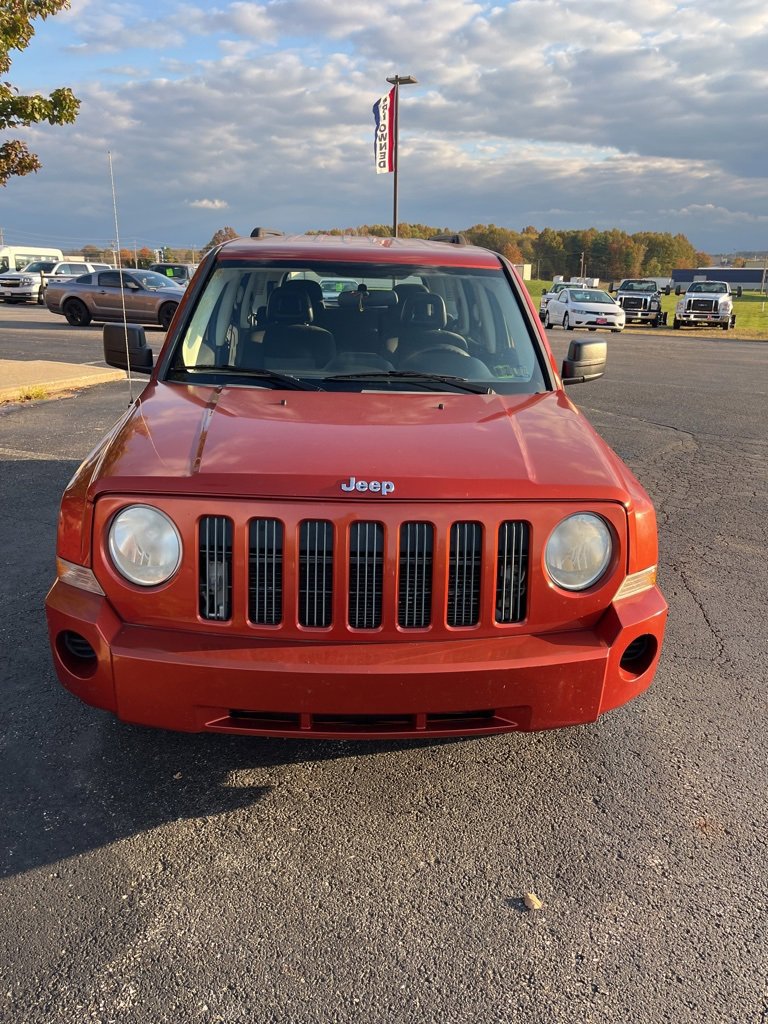 2009 Jeep Patriot Sport photo 2