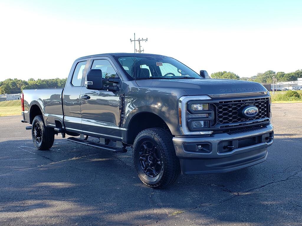 2026 Ford F-250 XL photo 3