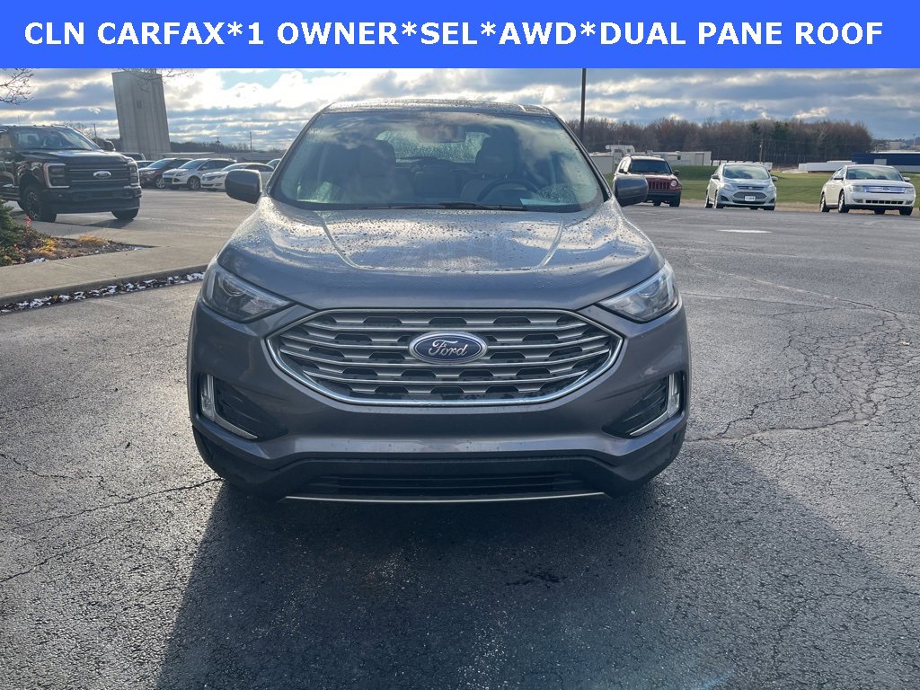 2022 Ford Edge SEL photo 2