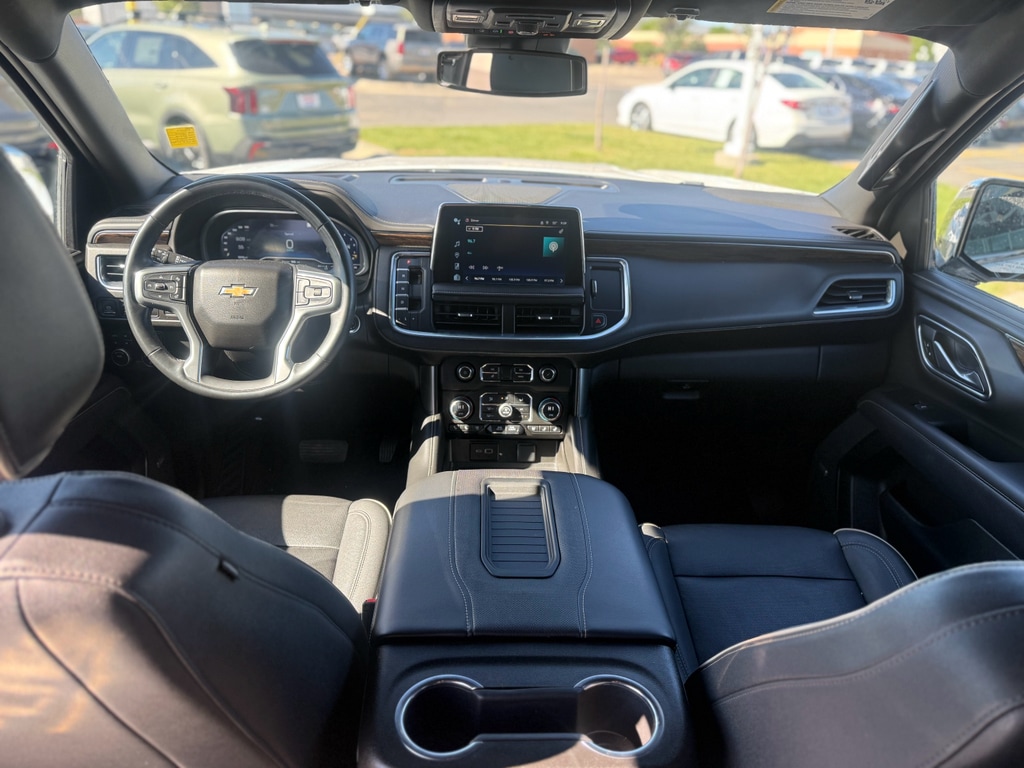 2023 Chevrolet Suburban Premier - Photo 13