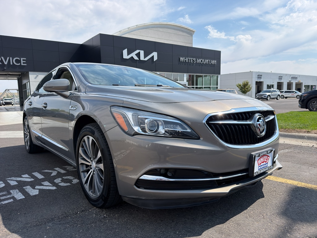 2019 Buick LaCrosse Essence's photo