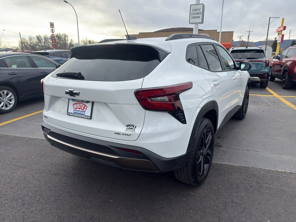 2025 Chevrolet Trax ACTIV photo 4