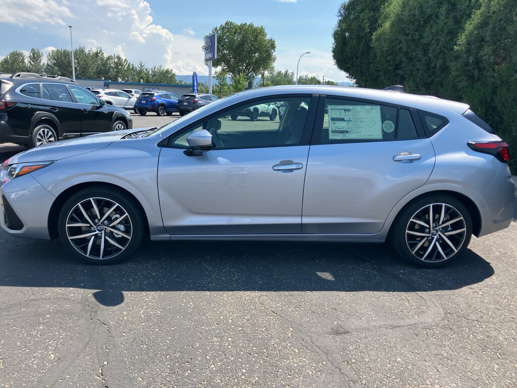2025 Subaru Impreza Sport photo 2
