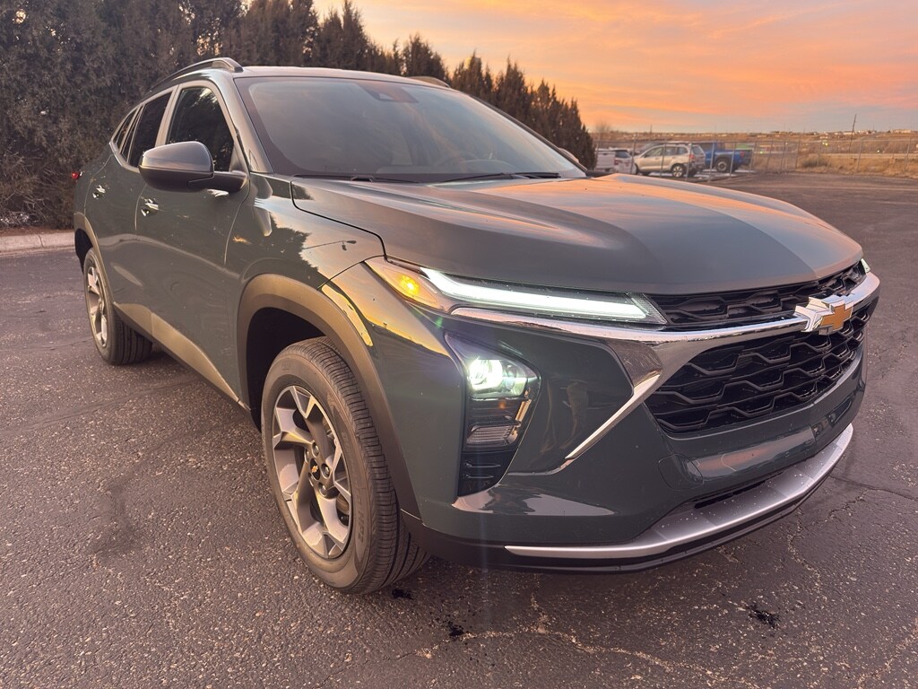 New 2026 Chevrolet Trax LT SUV