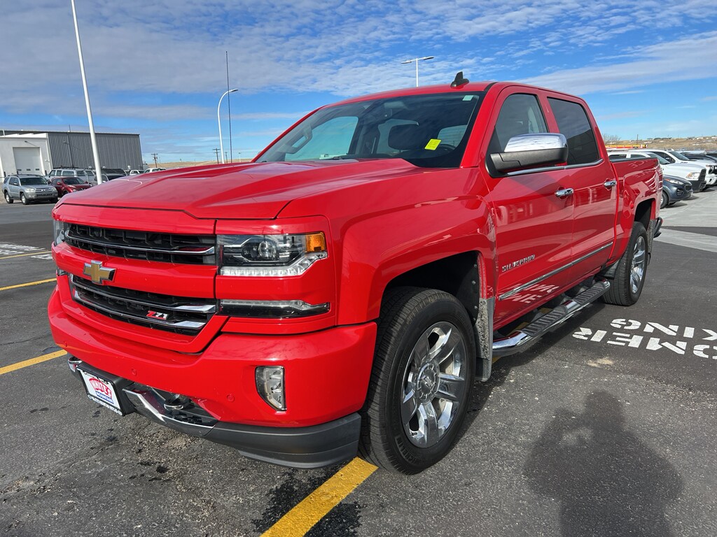 2018 Chevrolet Silverado LTZ photo 4
