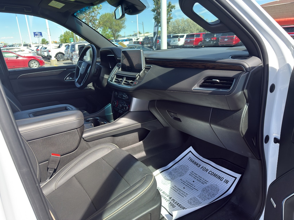 2023 Chevrolet Suburban Premier - Photo 22