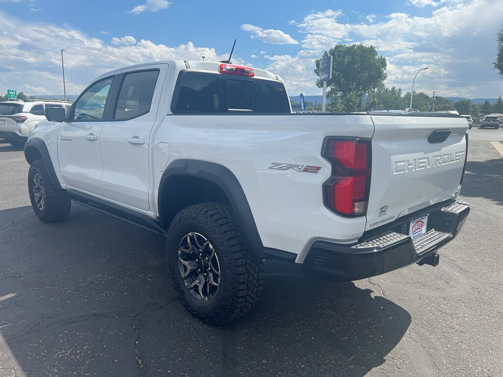 2026 Chevrolet Colorado ZR2 photo 3