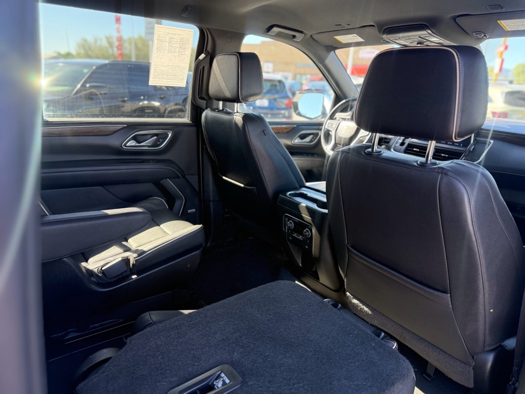 2023 Chevrolet Suburban Premier - Photo 20