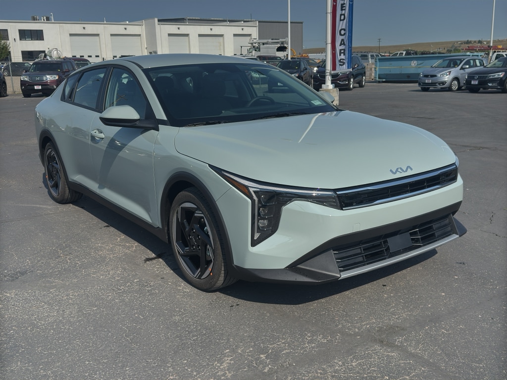 2025 Kia K4 Sedan 