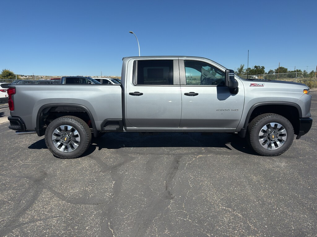 New 2026 Chevrolet Silverado 2500 HD Custom Truck Crew Cab