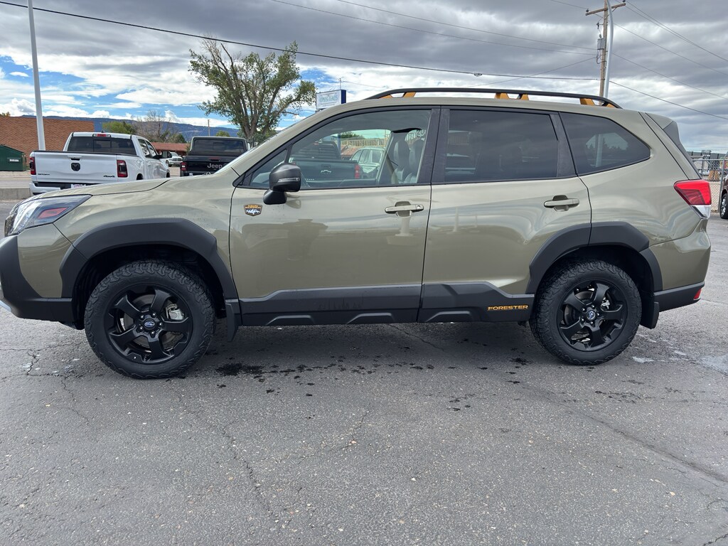 2022 Subaru Forester Wilderness photo 2