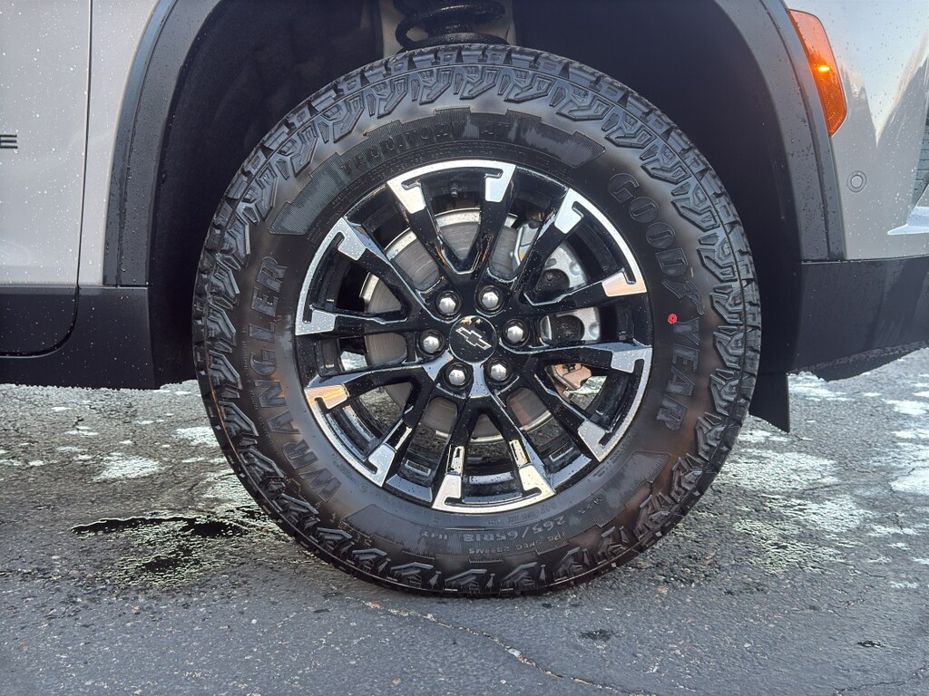 New 2026 Chevrolet Traverse AWD Z71 SUV