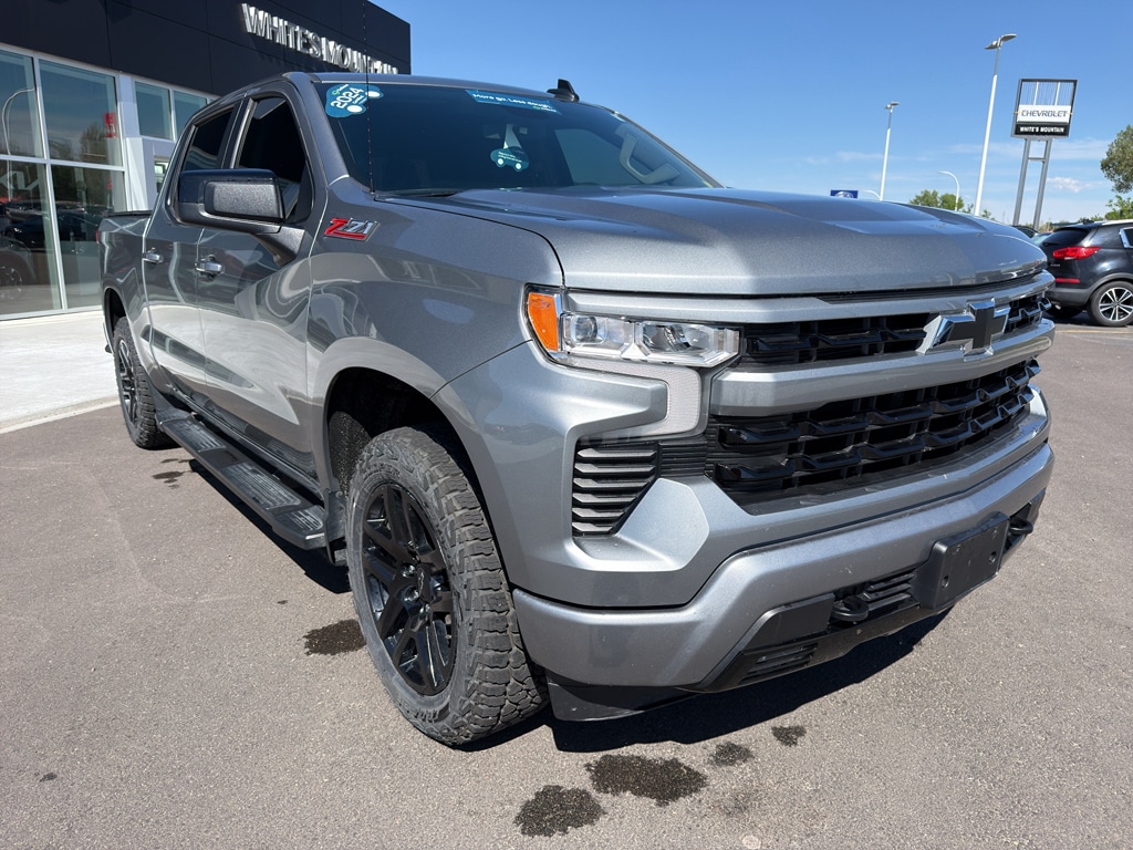 2024 Chevrolet Silverado 1500 RST 4X4 Crew Cab Short Box's photo