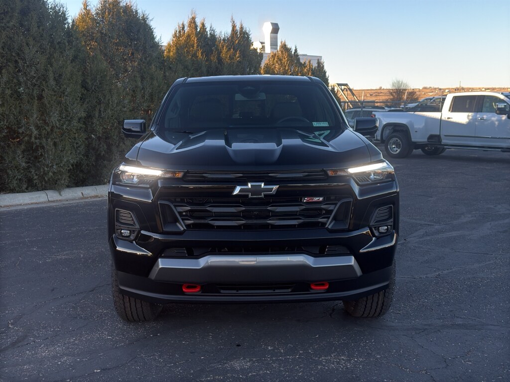 2026 Chevrolet Colorado Z71 photo 2