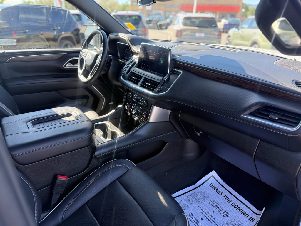2023 Chevrolet Suburban Premier - Photo 19